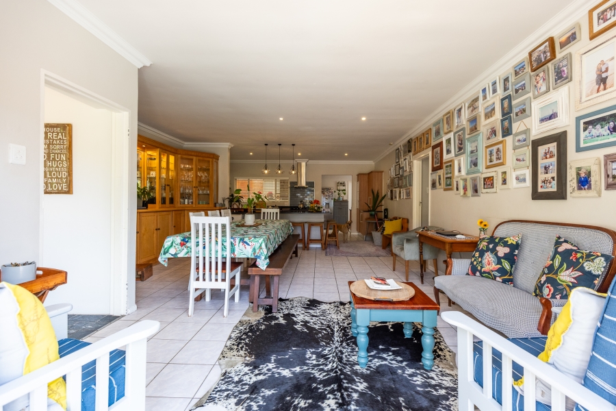4 Bedroom Property for Sale in Summerstrand Eastern Cape